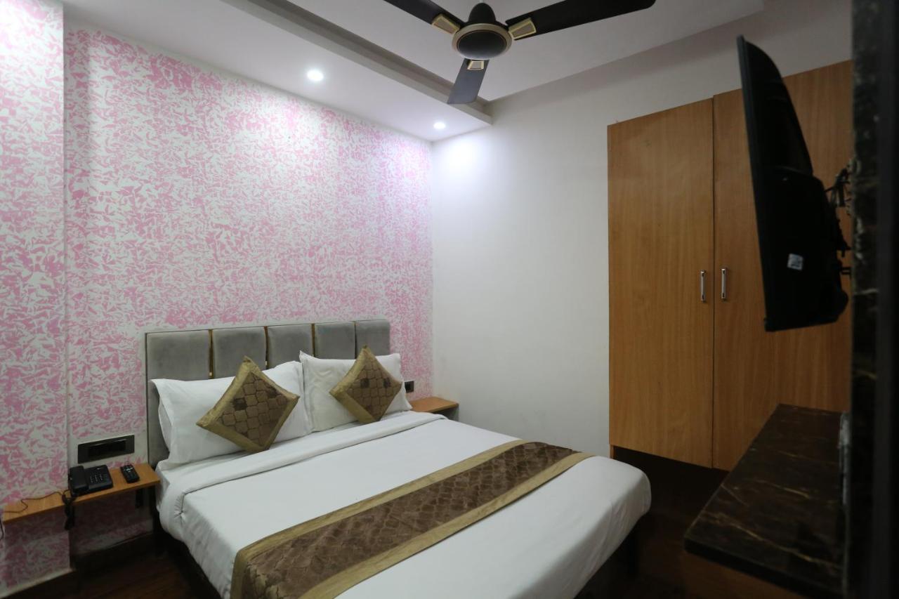 Hotel Twamev Couple Friendly Laxmi Nagar Nowe Delhi Zewnętrze zdjęcie