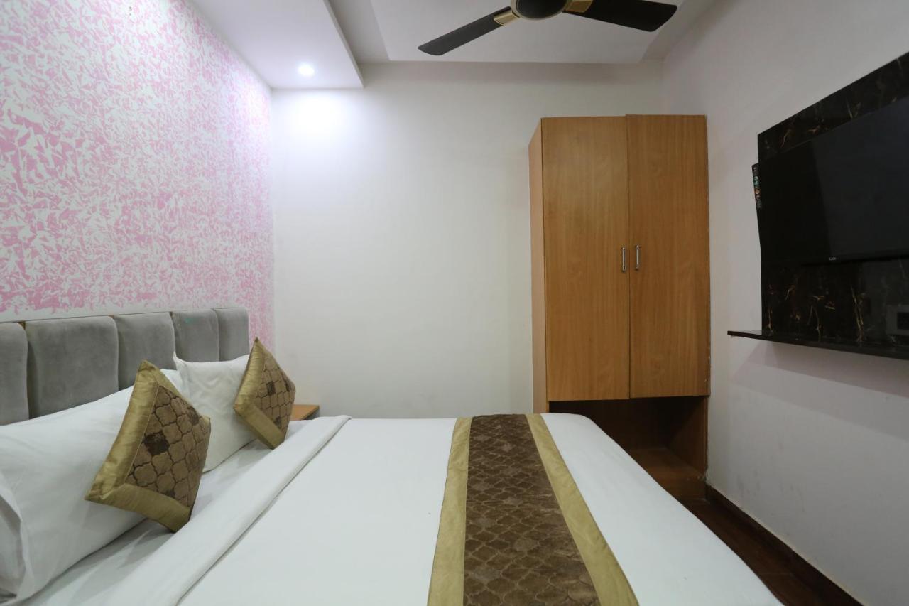 Hotel Twamev Couple Friendly Laxmi Nagar Nowe Delhi Zewnętrze zdjęcie